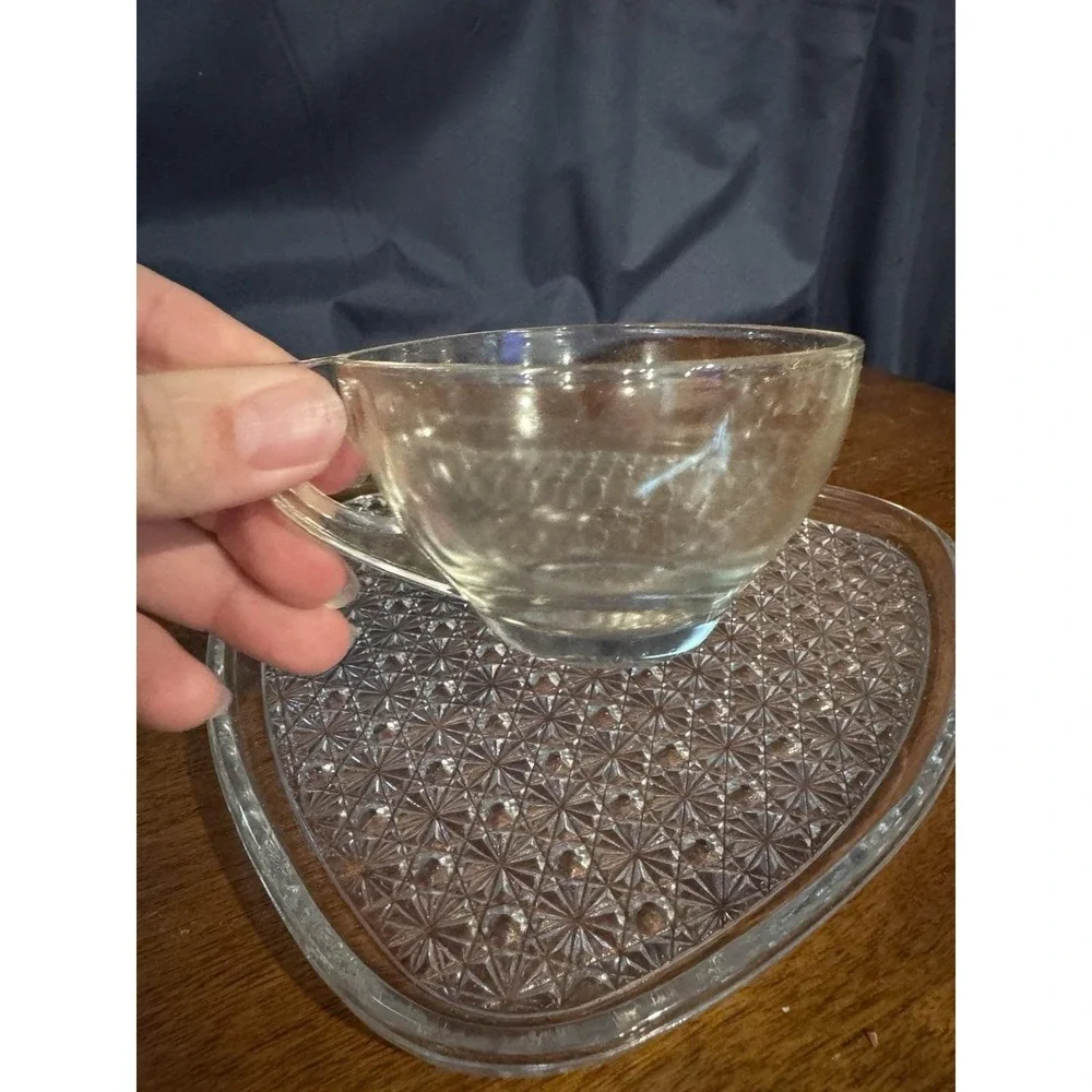MCM Crystal Vintage SNACK SET / LUNCH SET  DAISY AND BUTTON (Set of 8) 16 Pieces